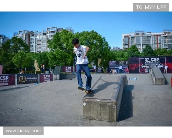 上海攀岩队在世界滑板锦标赛中的精彩表现与状态分析