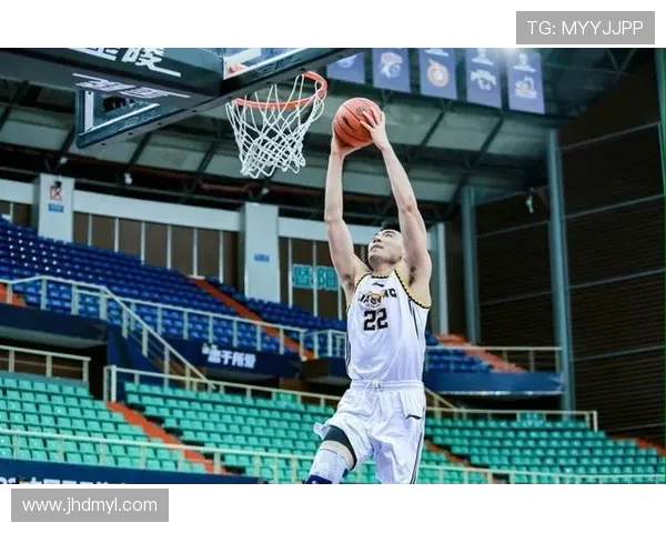 上海篮球队荣登配合排行榜第二名展现团队实力与默契